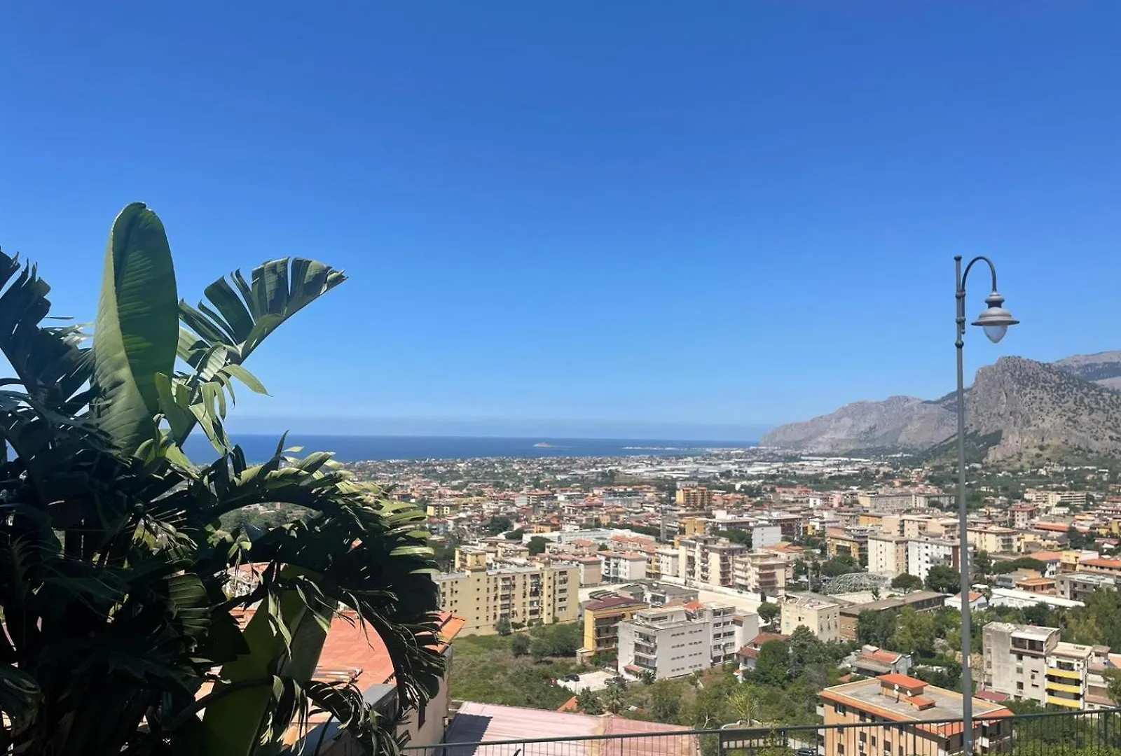 La Castellana Apartments Carini 0*,